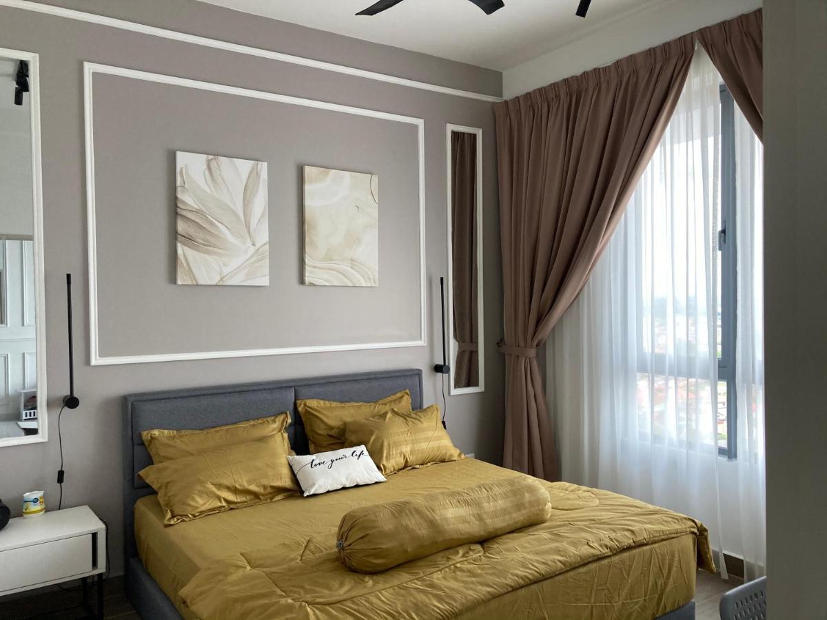 Free Netflix! Zas Suite At Troika Residence, Kb Kota Bharu Ngoại thất bức ảnh
